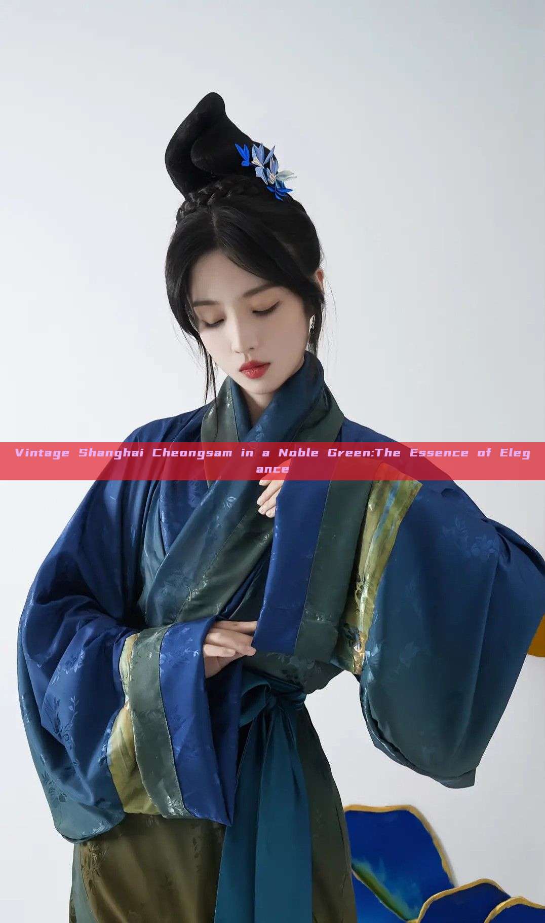 Vintage Shanghai Cheongsam in a Noble Green:The Essence of Elegance Vintage Shanghai Cheongsam in a Noble Green:The Essence of Elegance