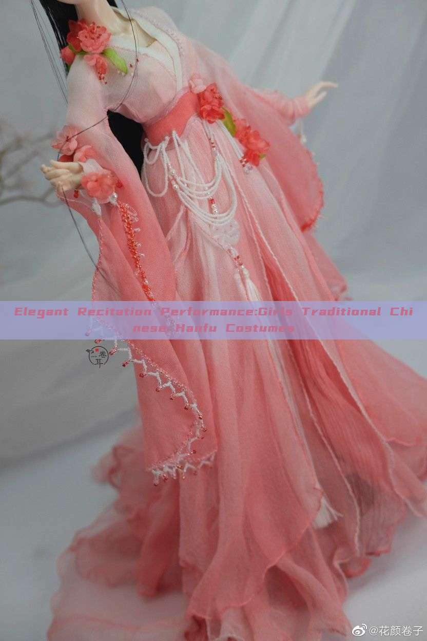 Elegant Recitation Performance:Girls Traditional Chinese Hanfu Costumes