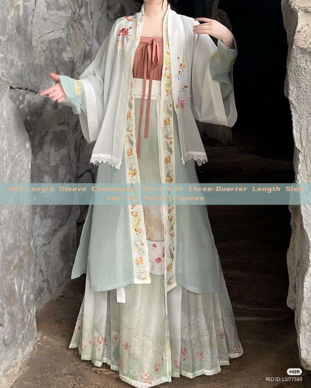 Mid-Length Sleeve Cheongsam Skirt with Three-Quarter Length Sleeves for Petite Figures Mid-Length Sleeve Cheongsam Skirt with Three-Quarter Length Sleeves for Petite Figures