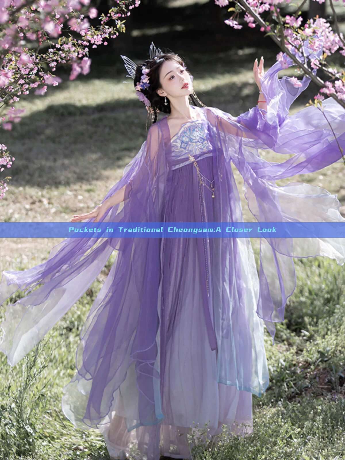 Pockets in Traditional Cheongsam:A Closer Look Pockets in Traditional Cheongsam:A Closer Look