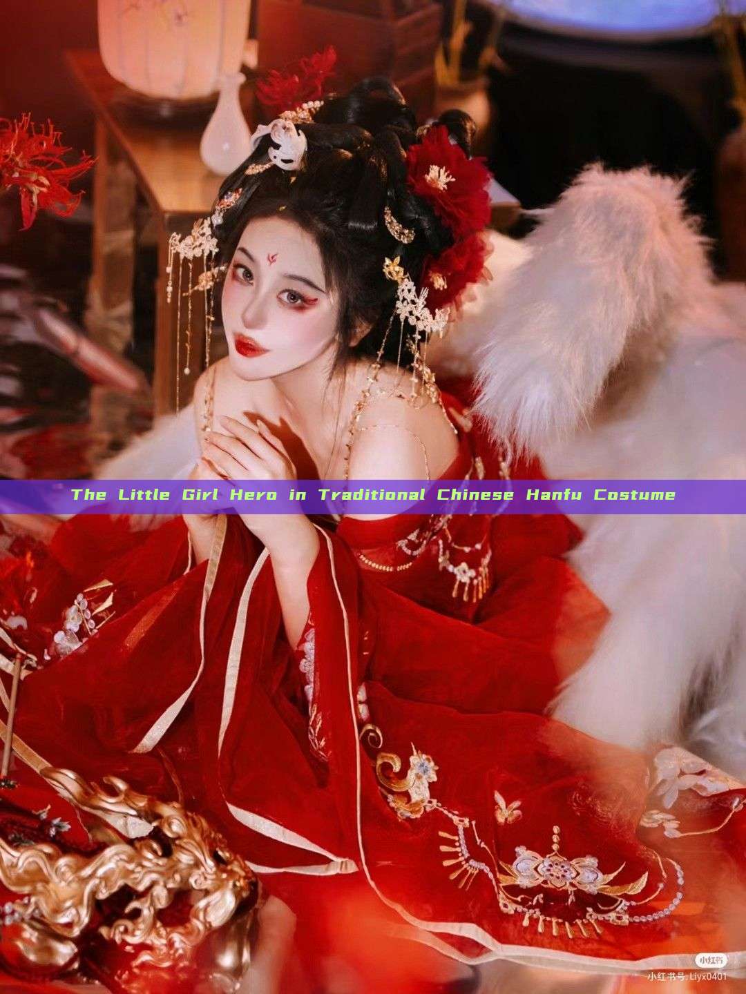 The Little Girl Hero in Traditional Chinese Hanfu Costume