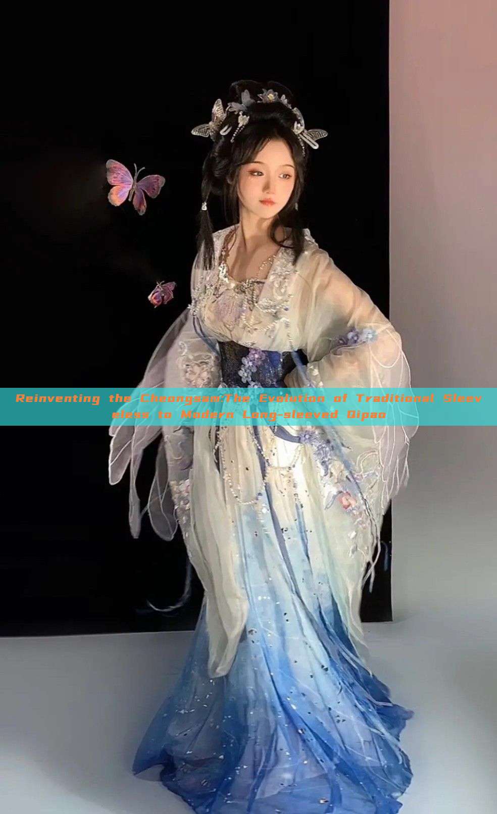 Reinventing the Cheongsam:The Evolution of Traditional Sleeveless to Modern Long-sleeved Qipao