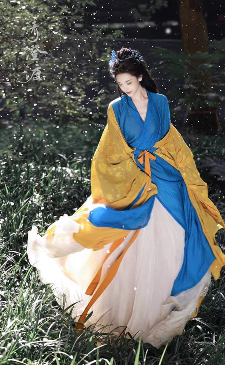 Traditional Elegance:Cheongsam Hairpins,耳环套装 Traditional Elegance:Cheongsam Hairpins,耳环套装