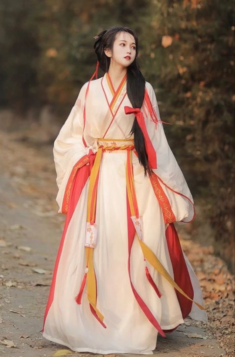The Cultural Significance of a Horseface Skirt Wedding Dress with a White Blouse