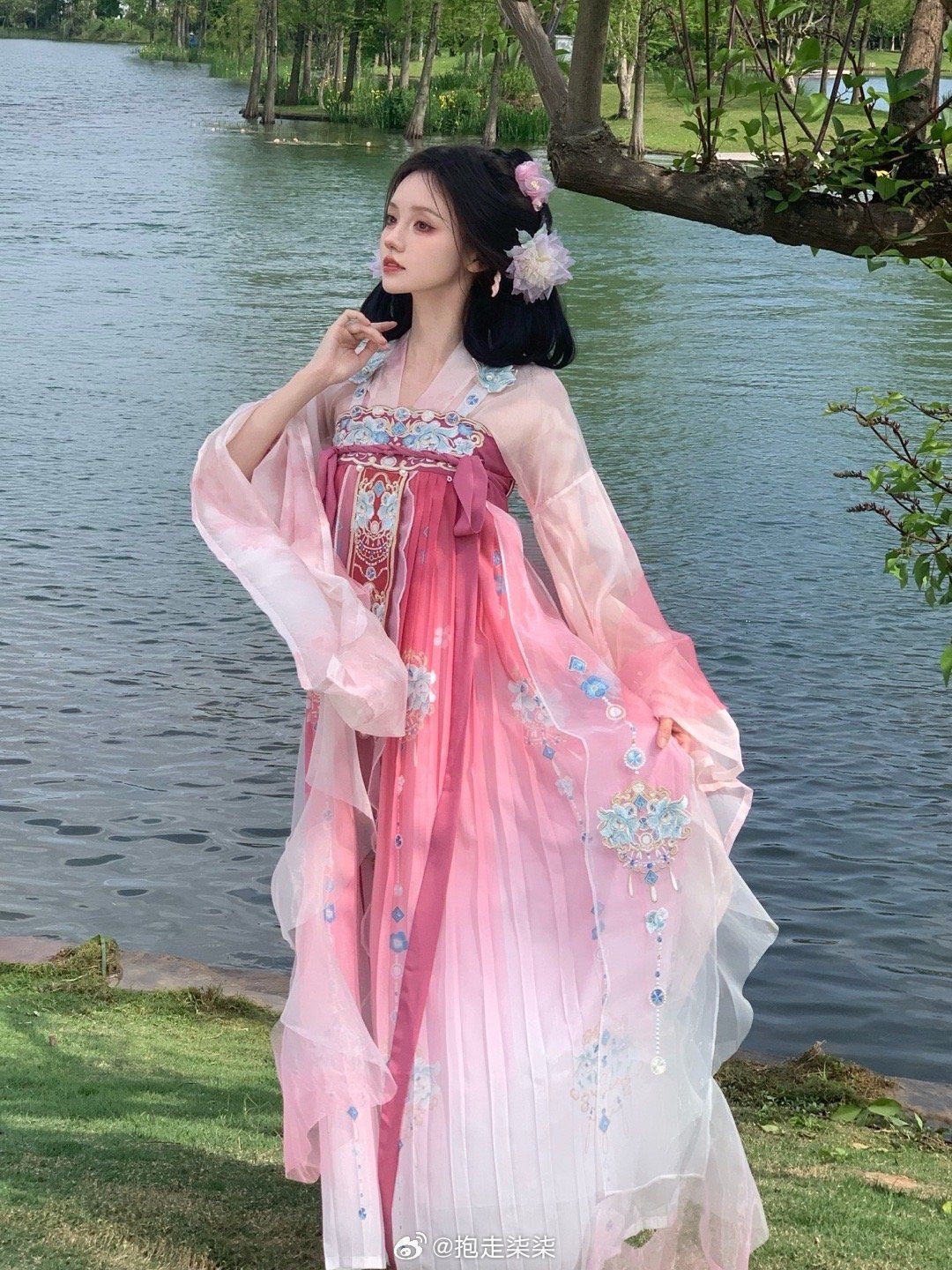 Korean-Style Princess Skirt and Traditional Hanfu for Young Girls