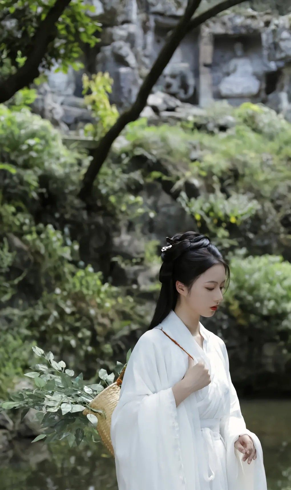 Purple Short-Style New Chinese Cheongsam:Embracing Traditional Elegance with Modern Touch