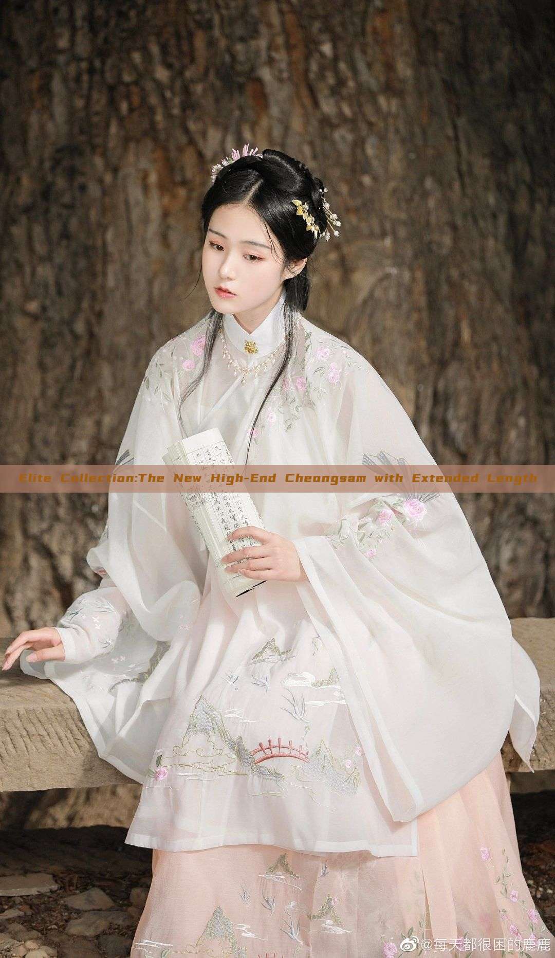 Elite Collection:The New High-End Cheongsam with Extended Length Elite Collection:The New High-End Cheongsam with Extended Length