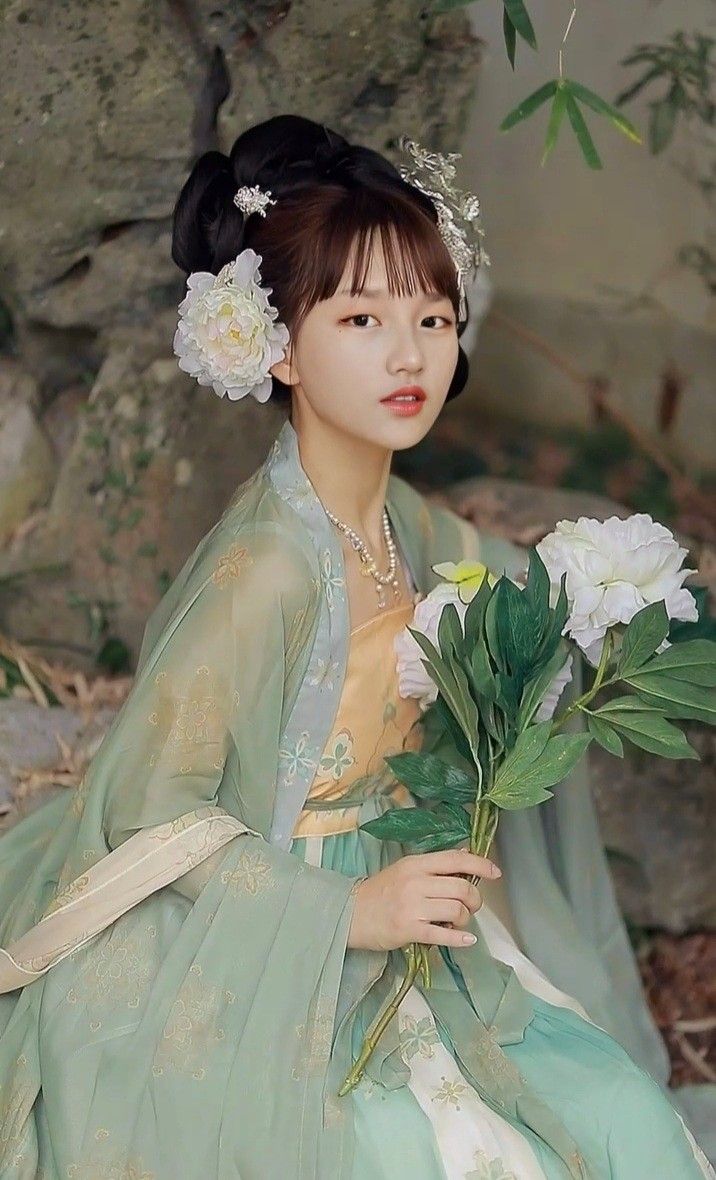 The Splendor of Chinese Cheongsam:Embracing the Essence of Ethnic Style The Splendor of Chinese Cheongsam:Embracing the Essence of Ethnic Style