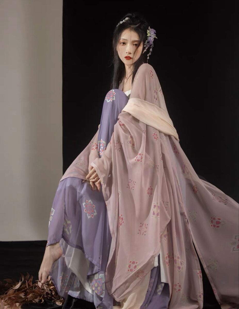 Adult Hanfu Skirt:A Journey into Traditional Chinese Elegance Adult Hanfu Skirt:A Journey into Traditional Chinese Elegance