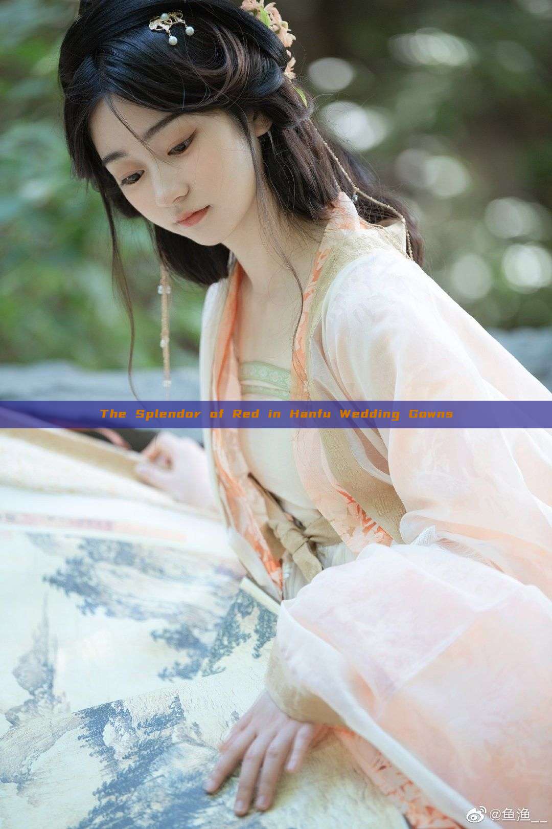 The Splendor of Red in Hanfu Wedding Gowns The Splendor of Red in Hanfu Wedding Gowns