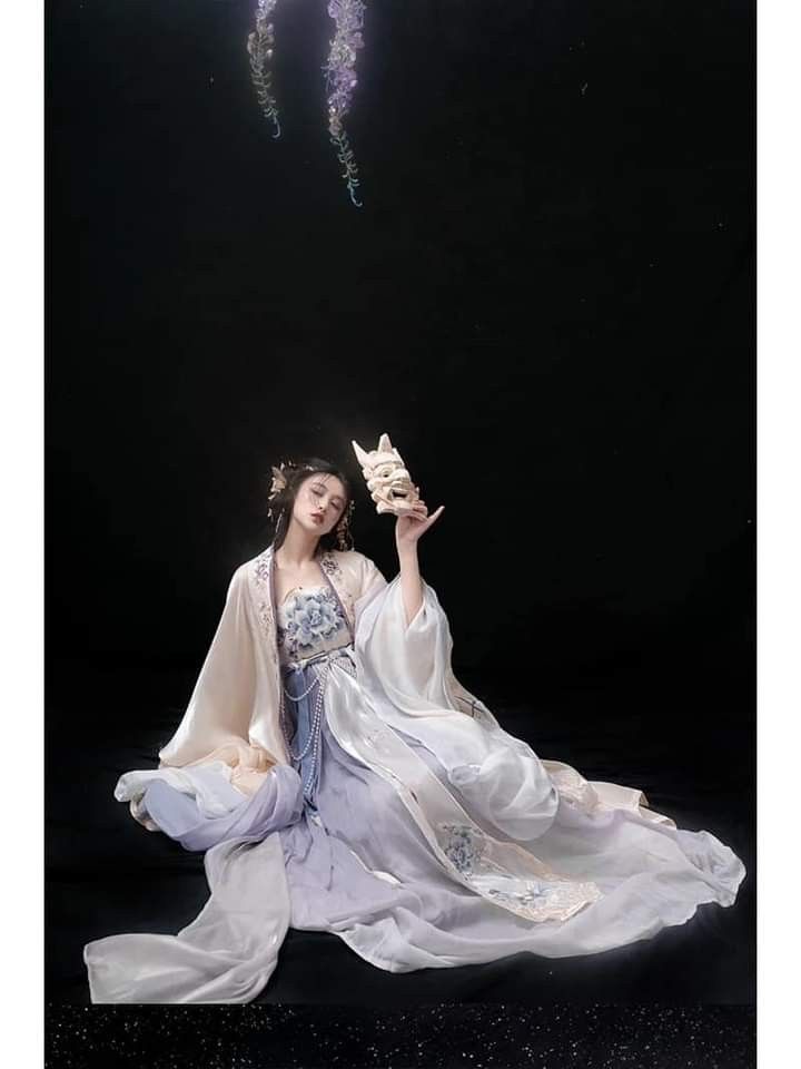 Summer Hanfu Costumes for Elementary School Girls:Lightweight and Elegant Options