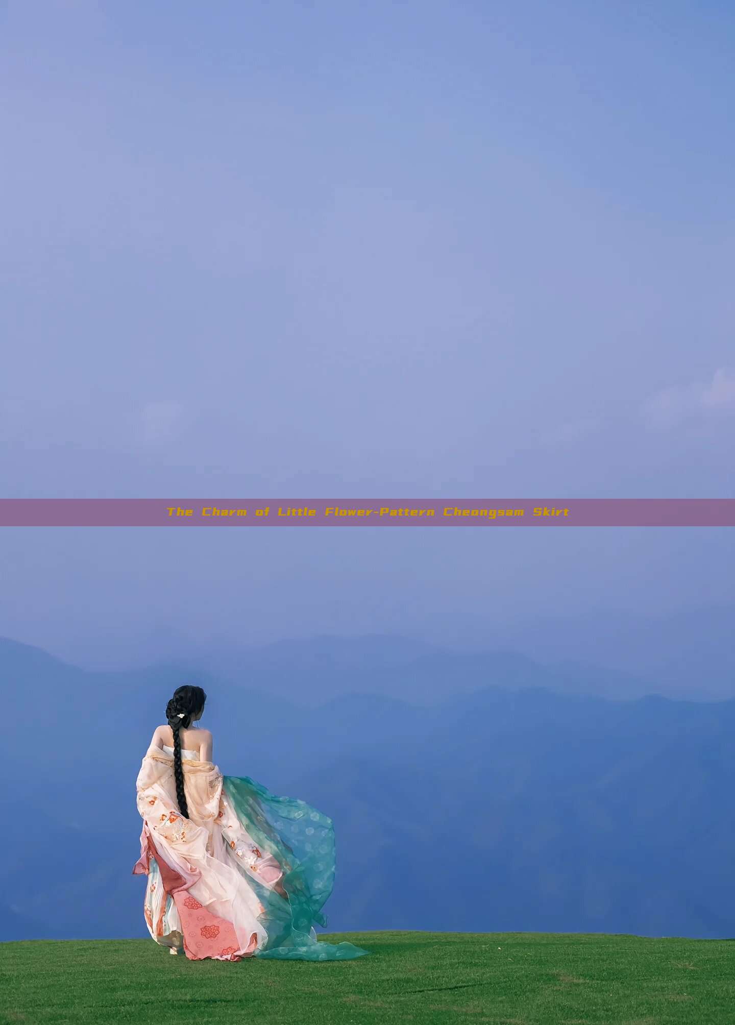The Charm of Little Flower-Pattern Cheongsam Skirt The Charm of Little Flower-Pattern Cheongsam Skirt