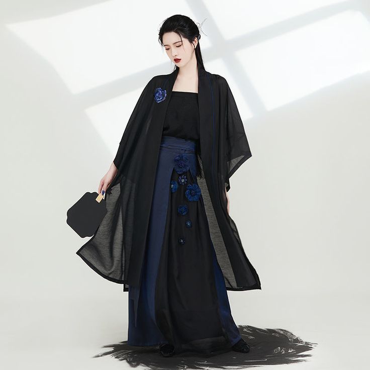 Traditional Chinese-Style Tang Suit Jacket:A Blend of Ancient Elegance and Modern Comfort