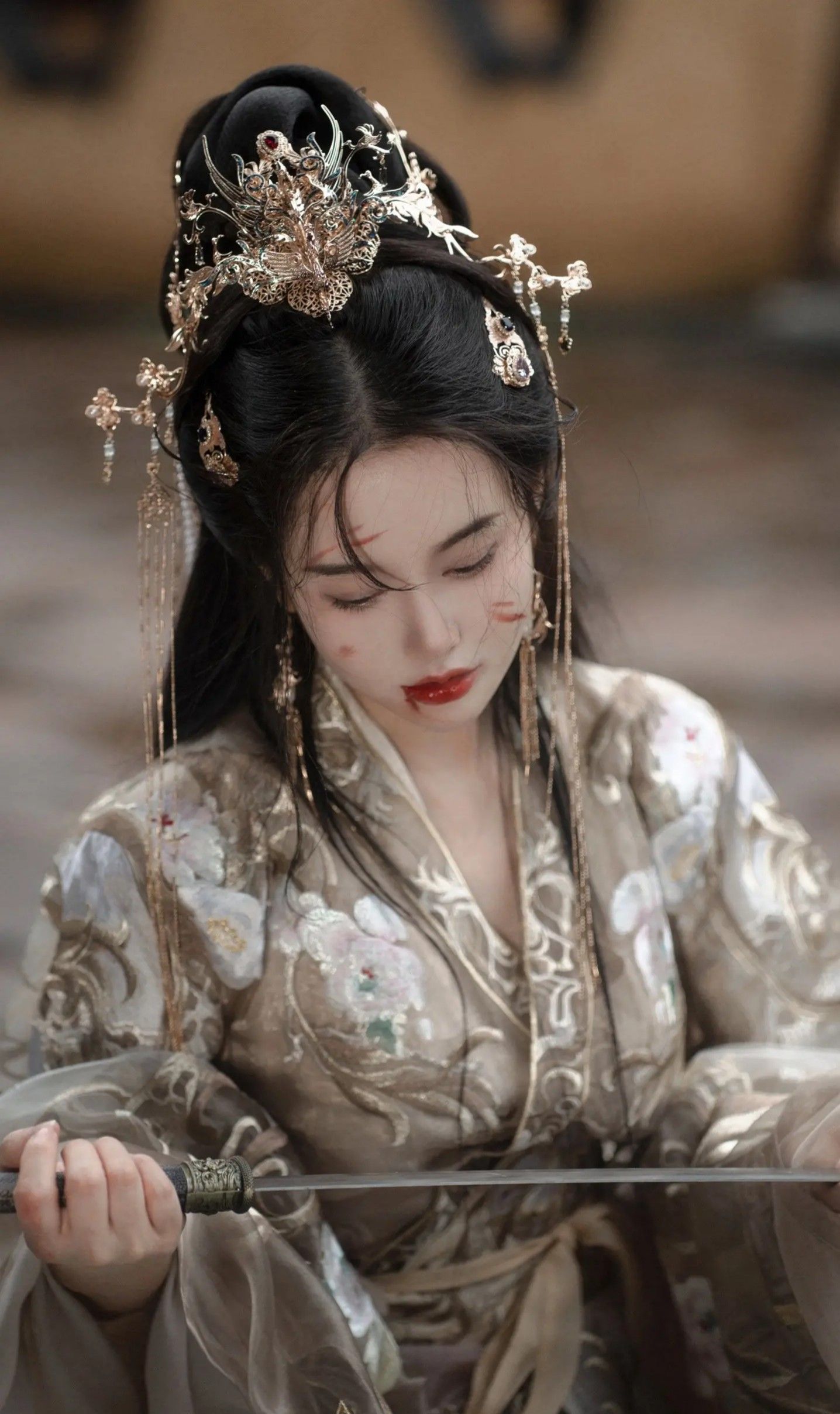 Elegant仕女图QuipåA Blend of Traditional Beauty and Modern Elegance Elegant仕女图QuipåA Blend of Traditional Beauty and Modern Elegance