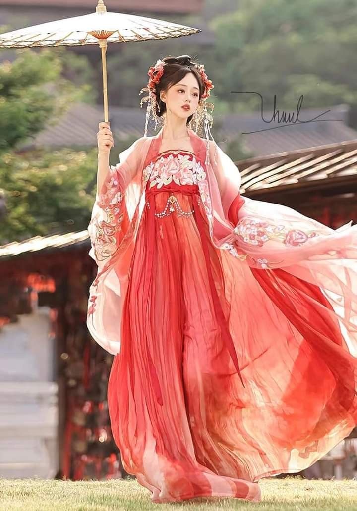 The Rise and Fall of Warlord Cheongsam in Old Shanghai The Rise and Fall of Warlord Cheongsam in Old Shanghai