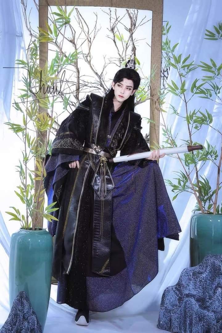 The Revival of Hanfu Fashion:A Junior Middle School Girls Journey with Chest-level Hanfu The Revival of Hanfu Fashion:A Junior Middle School Girls Journey with Chest-level Hanfu