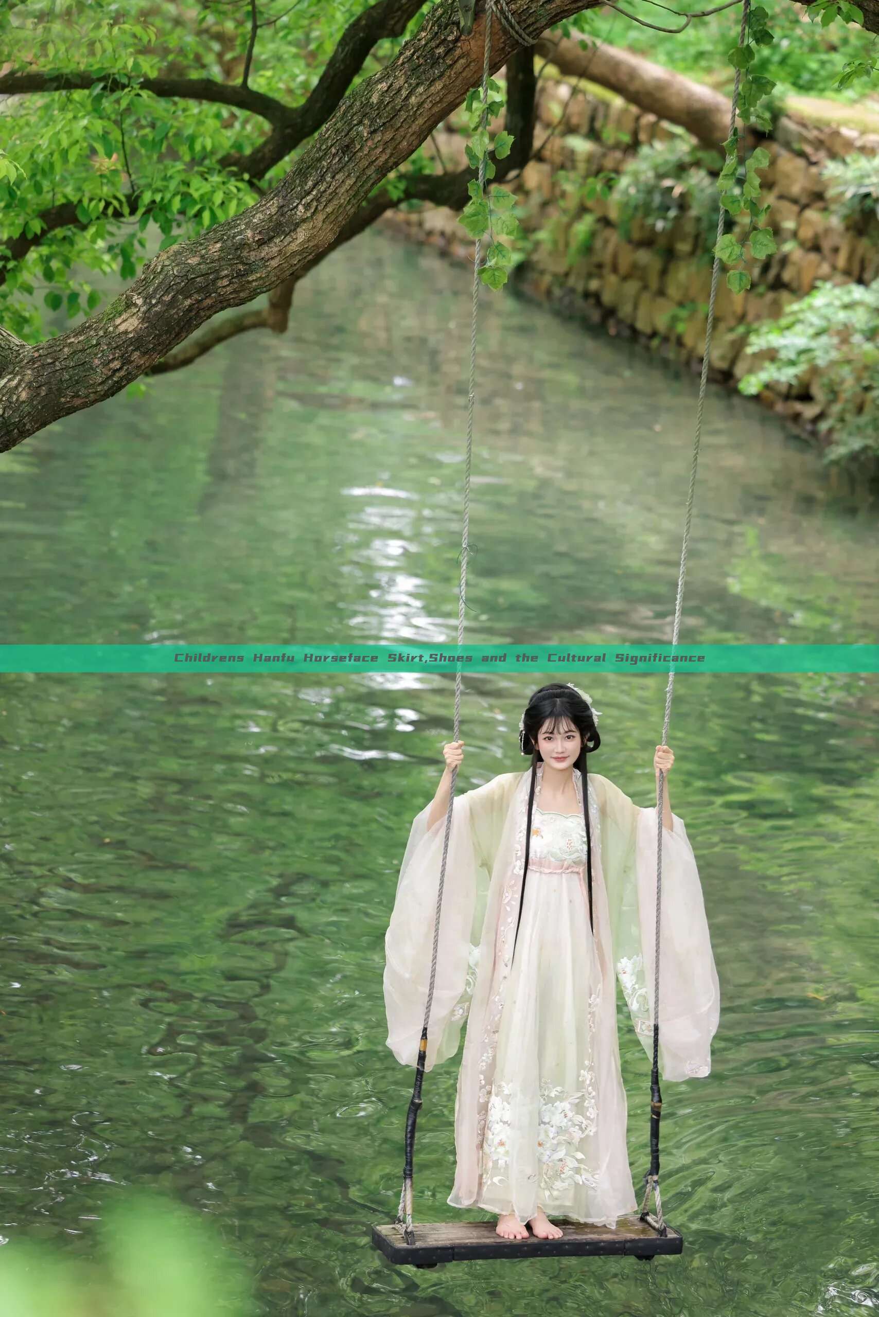Childrens Hanfu Horseface Skirt,Shoes and the Cultural Significance
