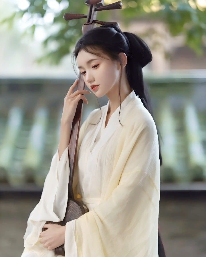 The Revival of Summer Long-袖 Quipao:A Blend of Tradition and Modernity The Revival of Summer Long-袖 Quipao:A Blend of Tradition and Modernity