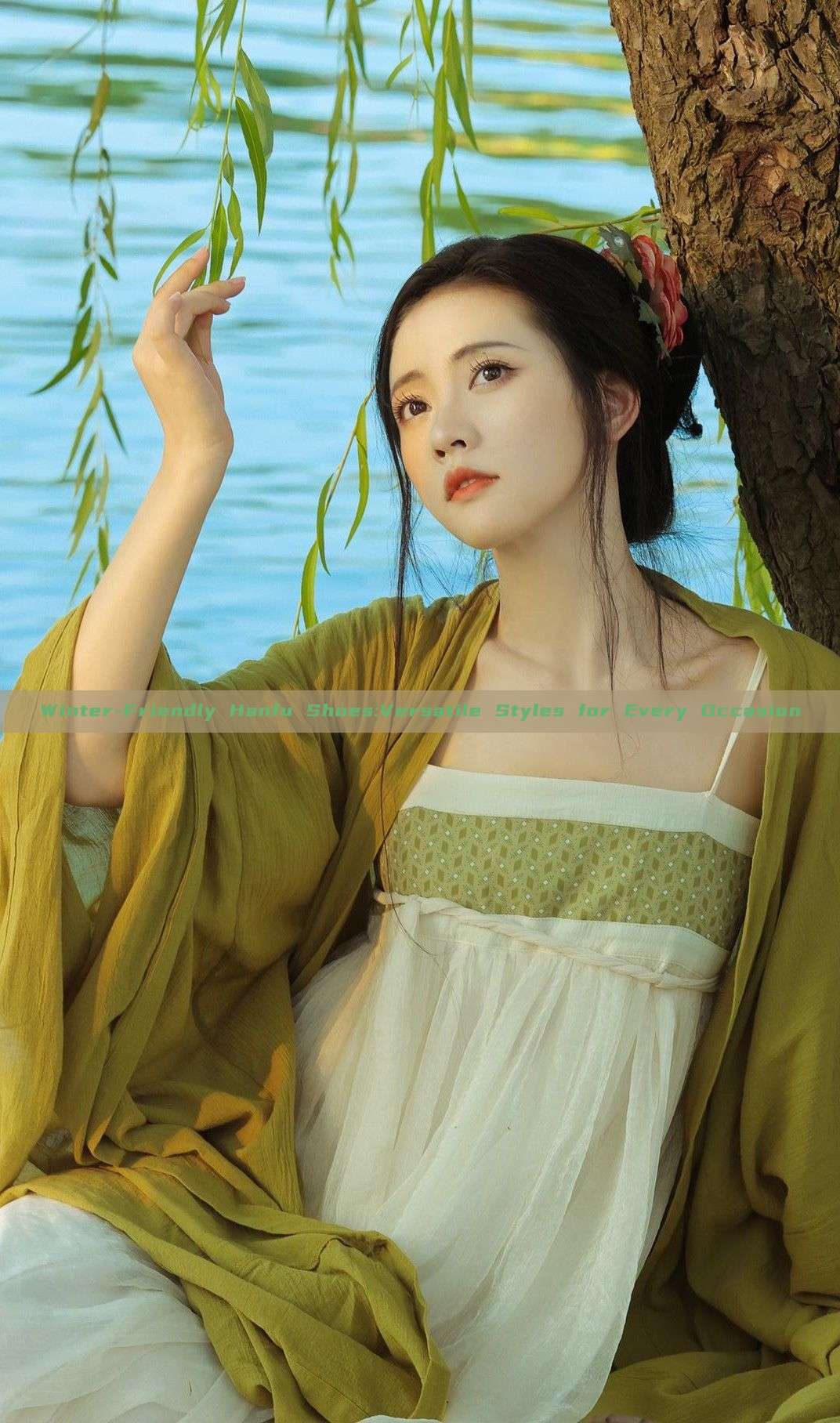 Winter-Friendly Hanfu Shoes:Versatile Styles for Every Occasion Winter-Friendly Hanfu Shoes:Versatile Styles for Every Occasion