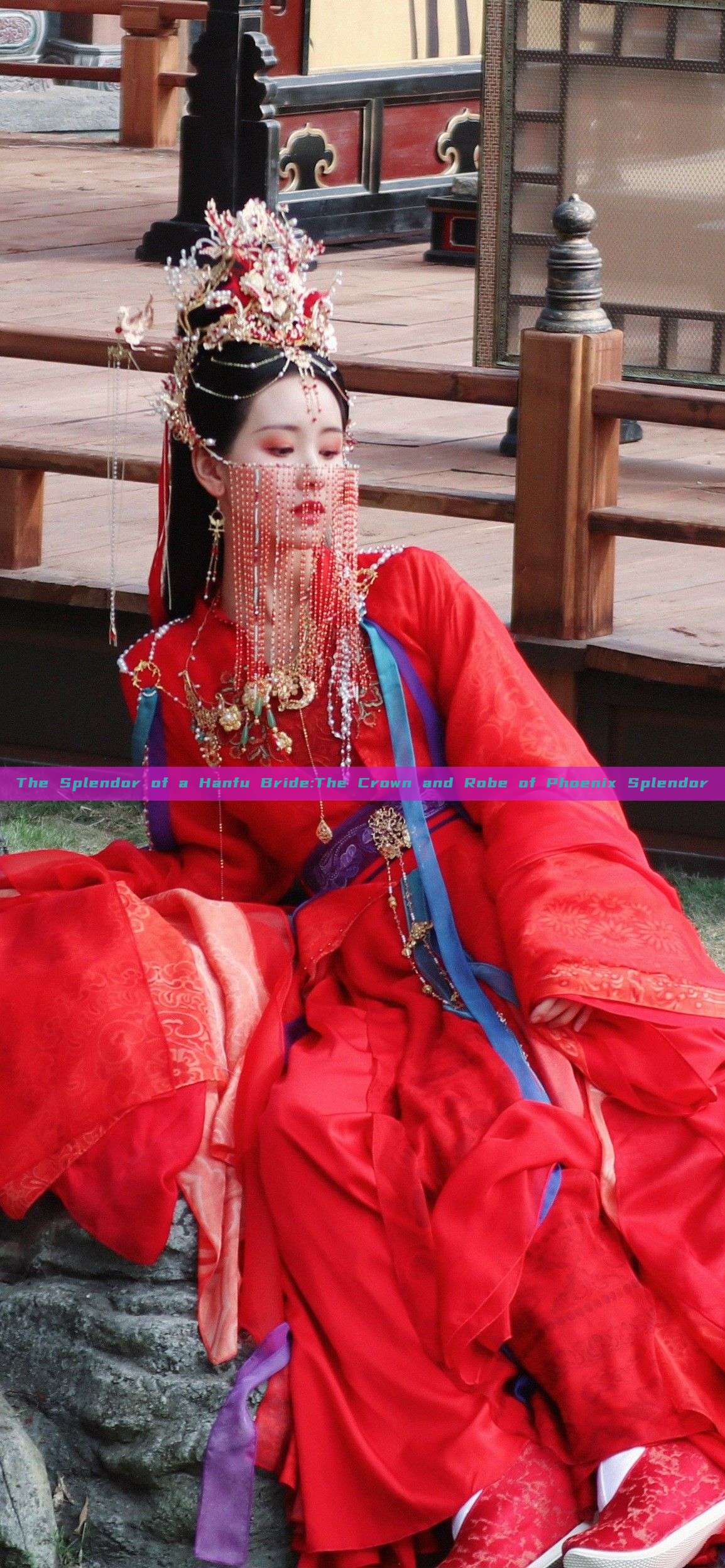 The Splendor of a Hanfu Bride:The Crown and Robe of Phoenix Splendor The Splendor of a Hanfu Bride:The Crown and Robe of Phoenix Splendor