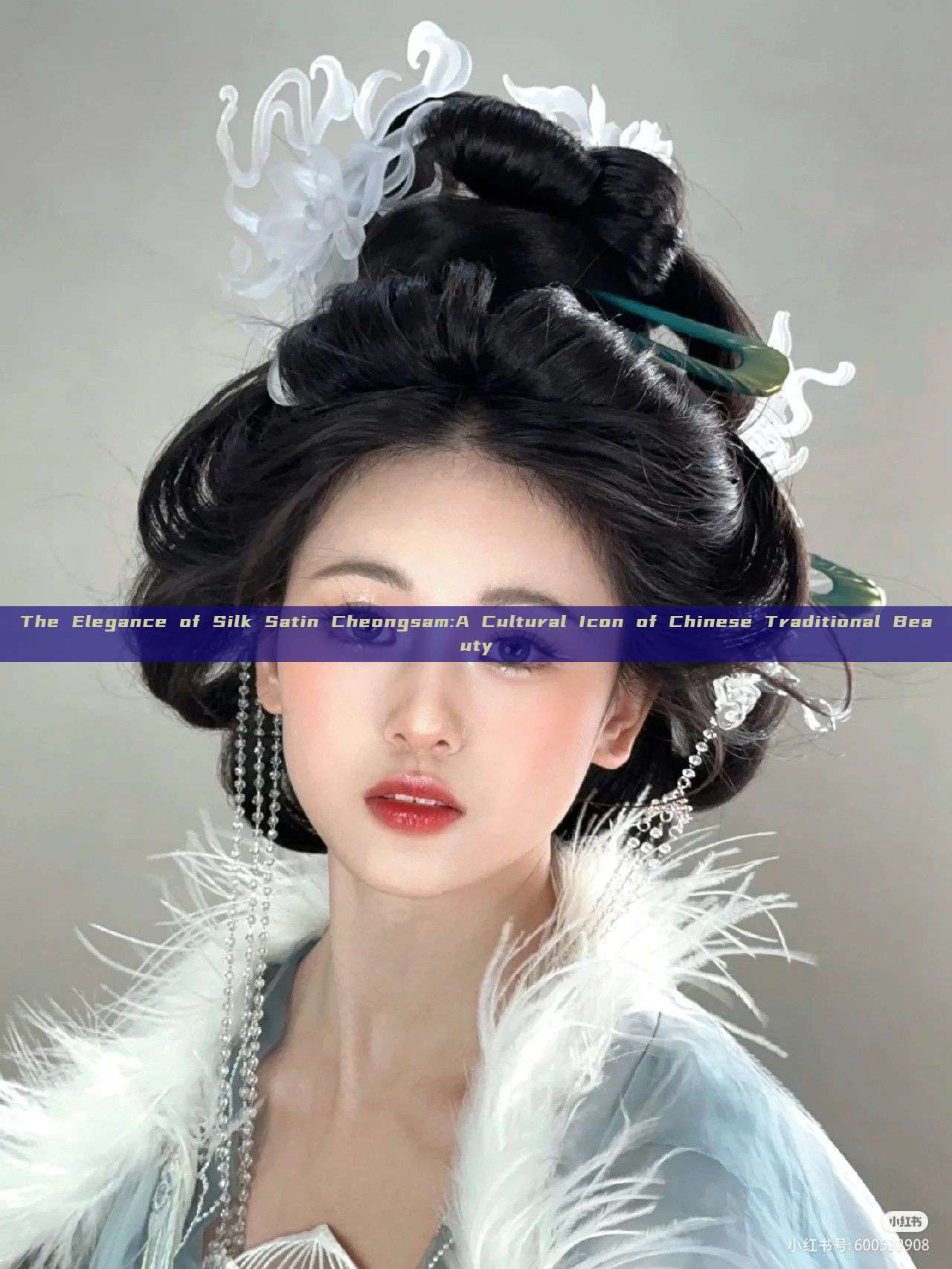 The Elegance of Silk Satin Cheongsam:A Cultural Icon of Chinese Traditional Beauty The Elegance of Silk Satin Cheongsam:A Cultural Icon of Chinese Traditional Beauty