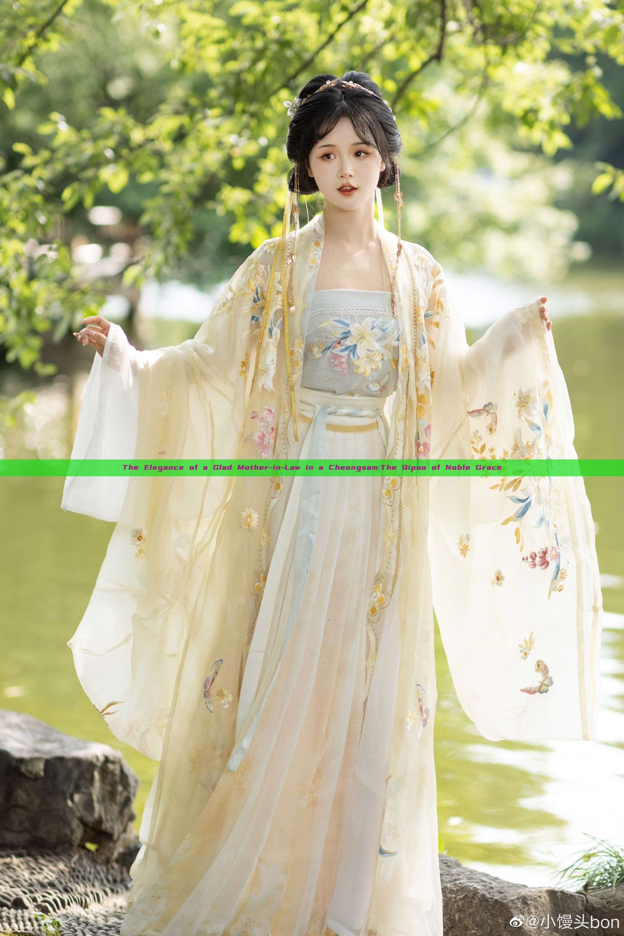 The Elegance of a Glad Mother-in-Law in a Cheongsam:The Qipao of Noble Grace The Elegance of a Glad Mother-in-Law in a Cheongsam:The Qipao of Noble Grace