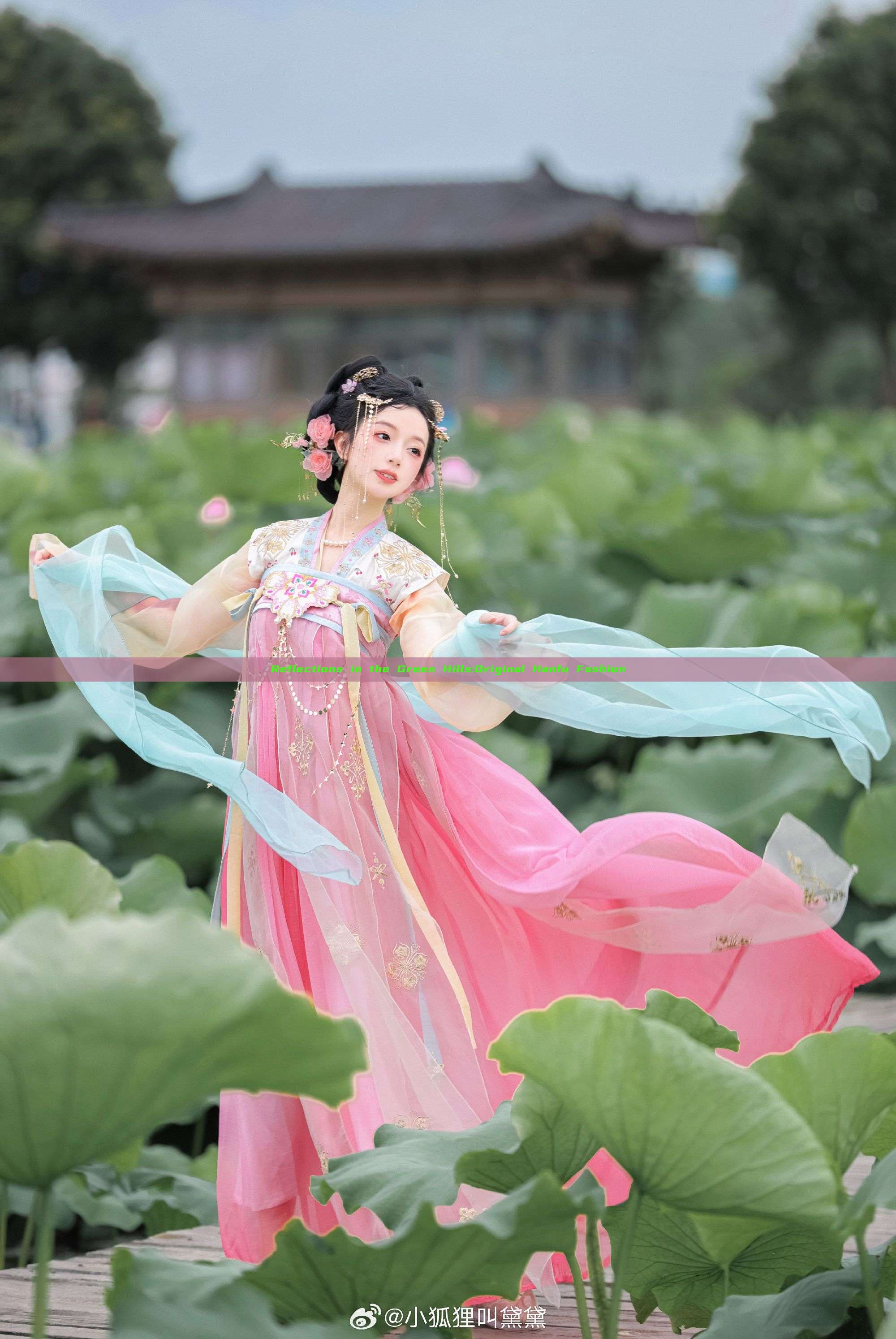 Reflections in the Green Hills:Original Hanfu Fashion Reflections in the Green Hills:Original Hanfu Fashion