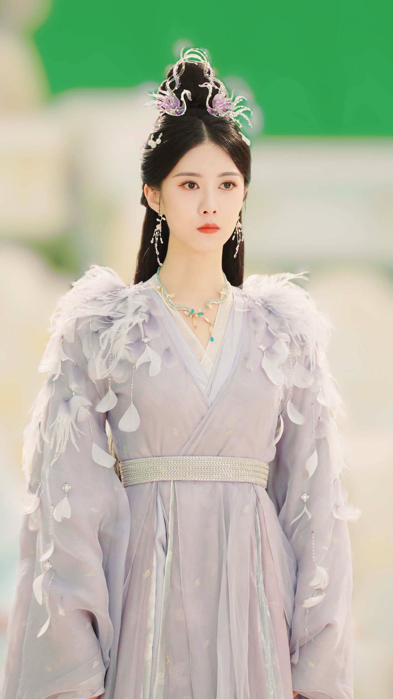 Embracing the Beauty of Hanfu:A Plus-Size Womans Journey into Traditional Chinese Fashion