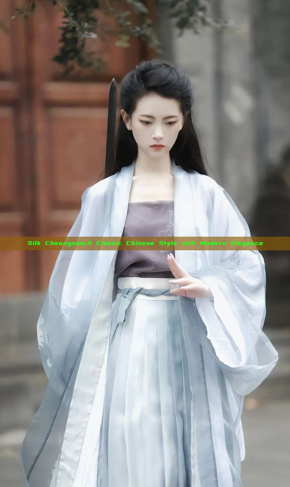 Silk Cheongsam:A Classic Chinese Style with Modern Elegance Silk Cheongsam:A Classic Chinese Style with Modern Elegance