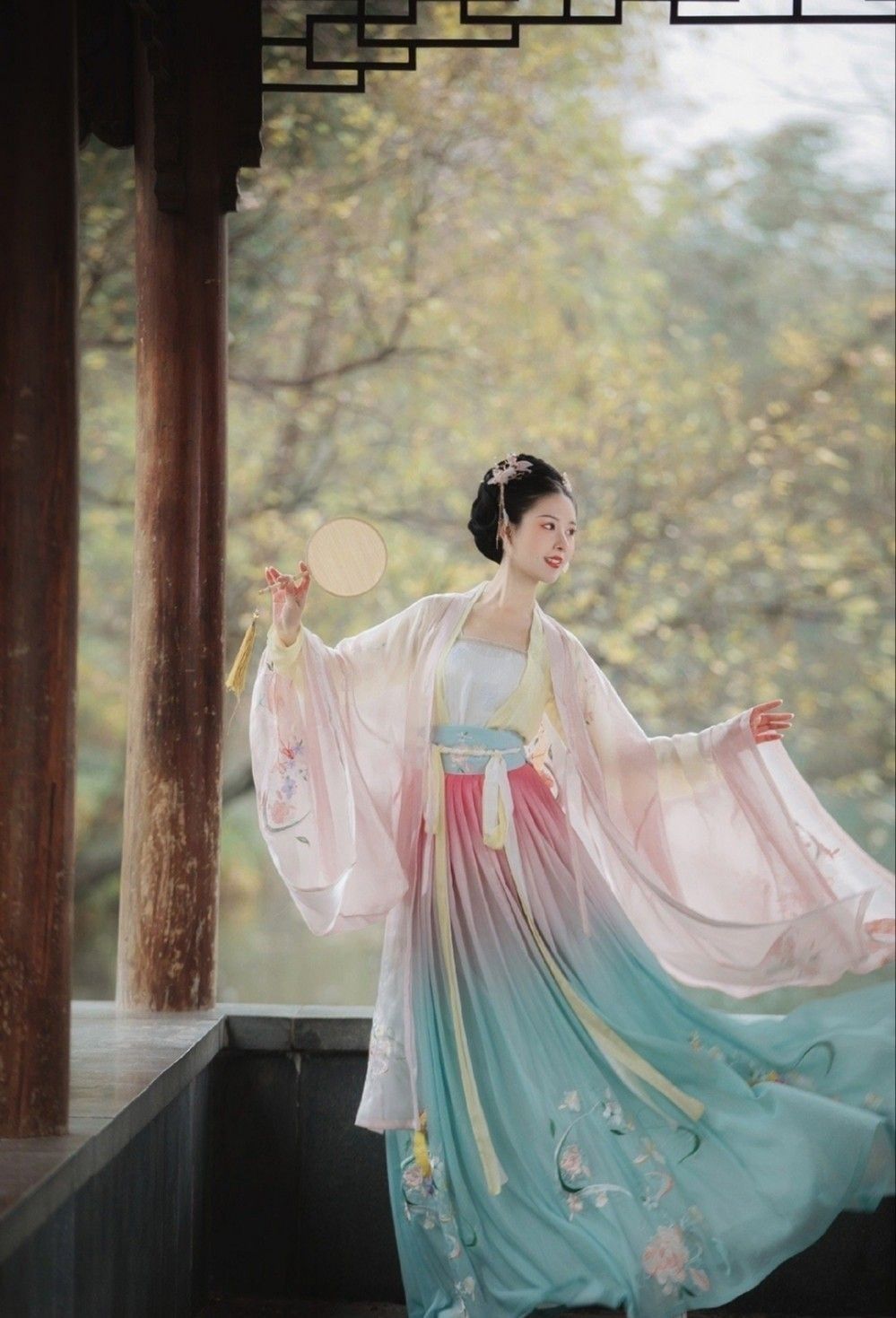 Nanyus Original Hanfu:Embracing Traditional Elegance in Modern Times