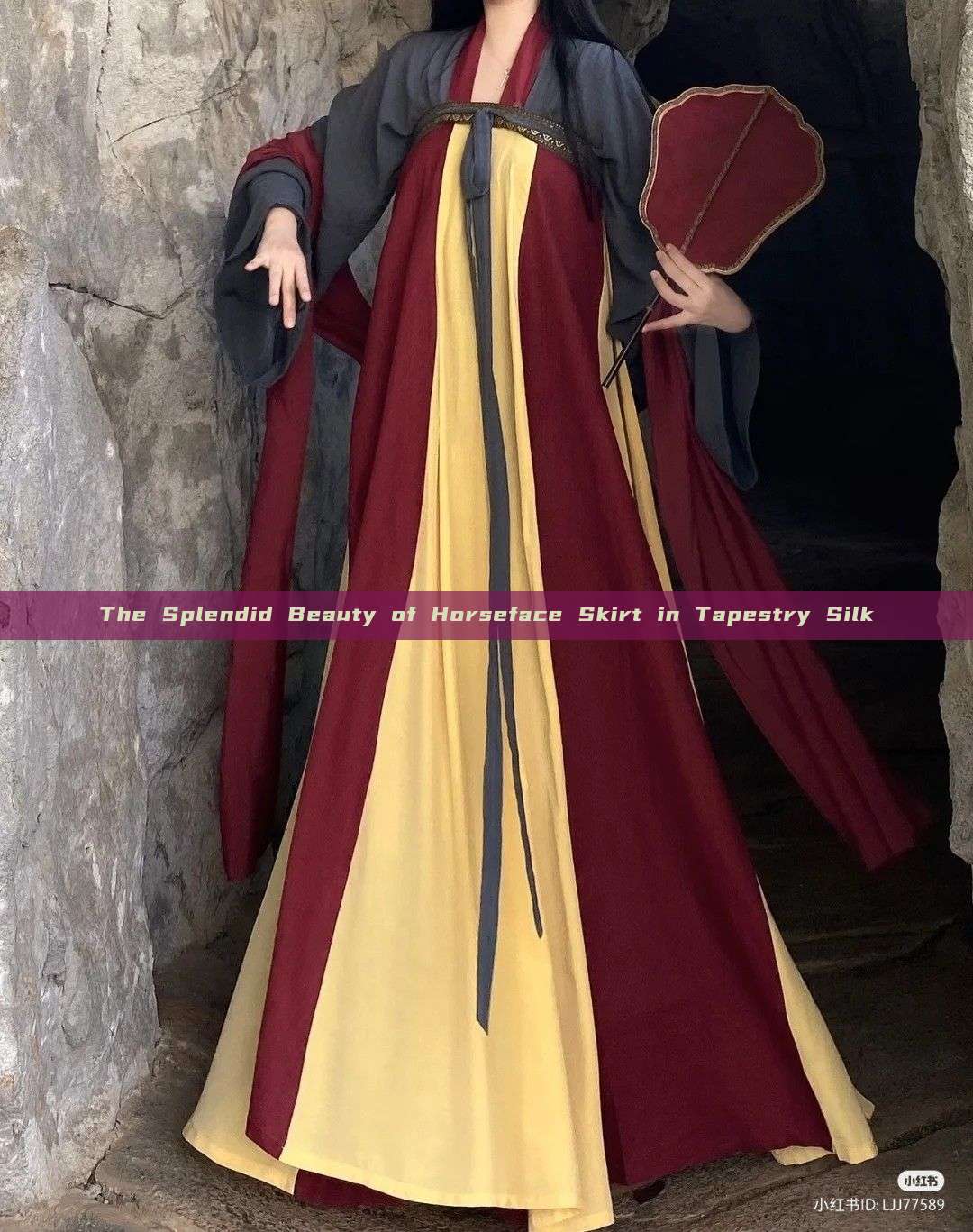 The Splendid Beauty of Horseface Skirt in Tapestry Silk The Splendid Beauty of Horseface Skirt in Tapestry Silk