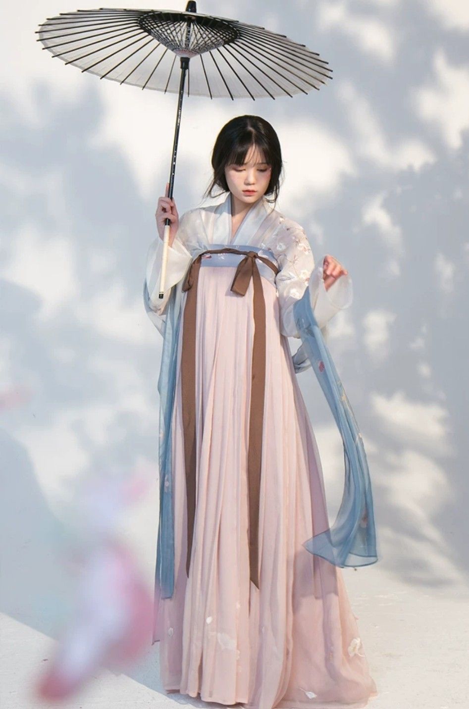 Ruffled Red Cheongsam:A Glamor of Traditional Elegance Ruffled Red Cheongsam:A Glamor of Traditional Elegance