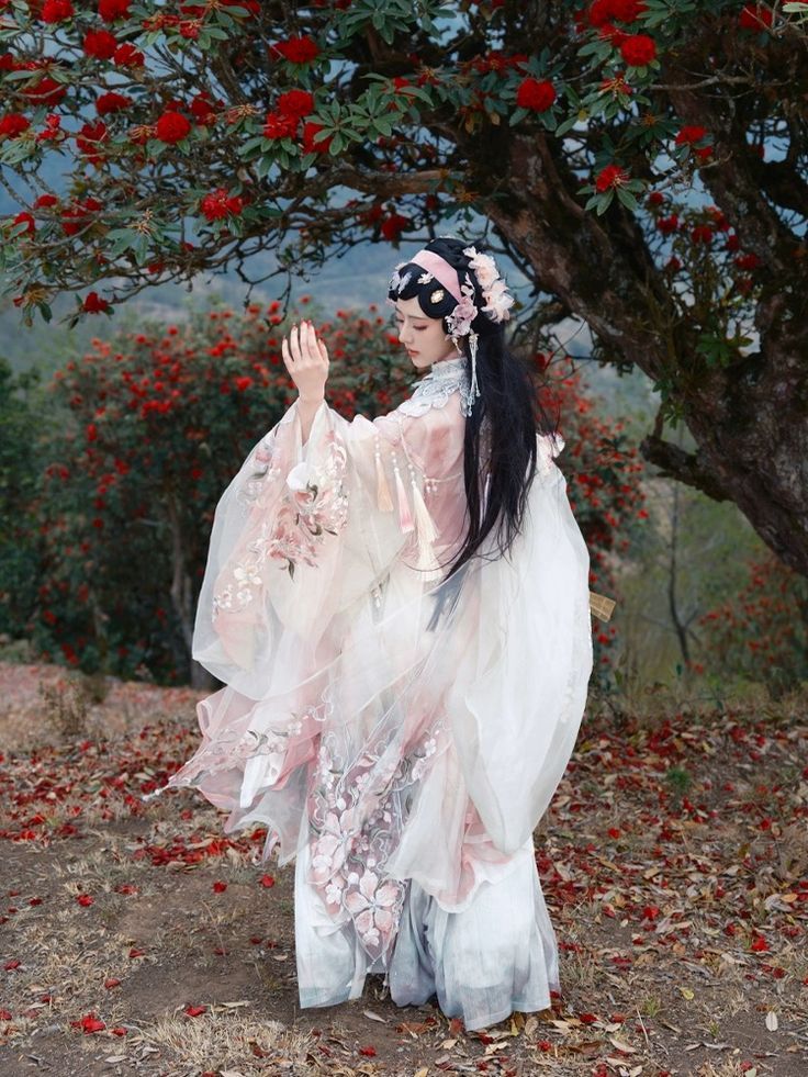 Elastic Net Silk Cheongsam:A Blend of Tradition and Modernity Elastic Net Silk Cheongsam:A Blend of Tradition and Modernity