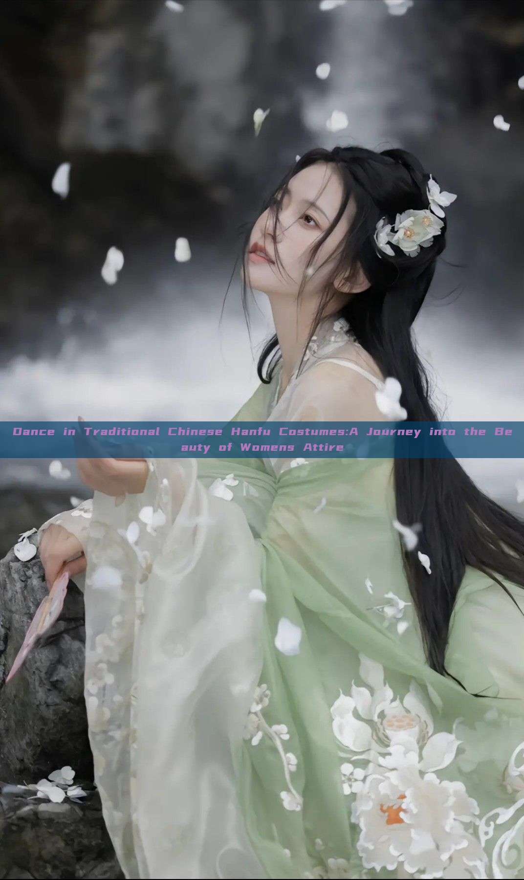 Dance in Traditional Chinese Hanfu Costumes:A Journey into the Beauty of Womens Attire Dance in Traditional Chinese Hanfu Costumes:A Journey into the Beauty of Womens Attire
