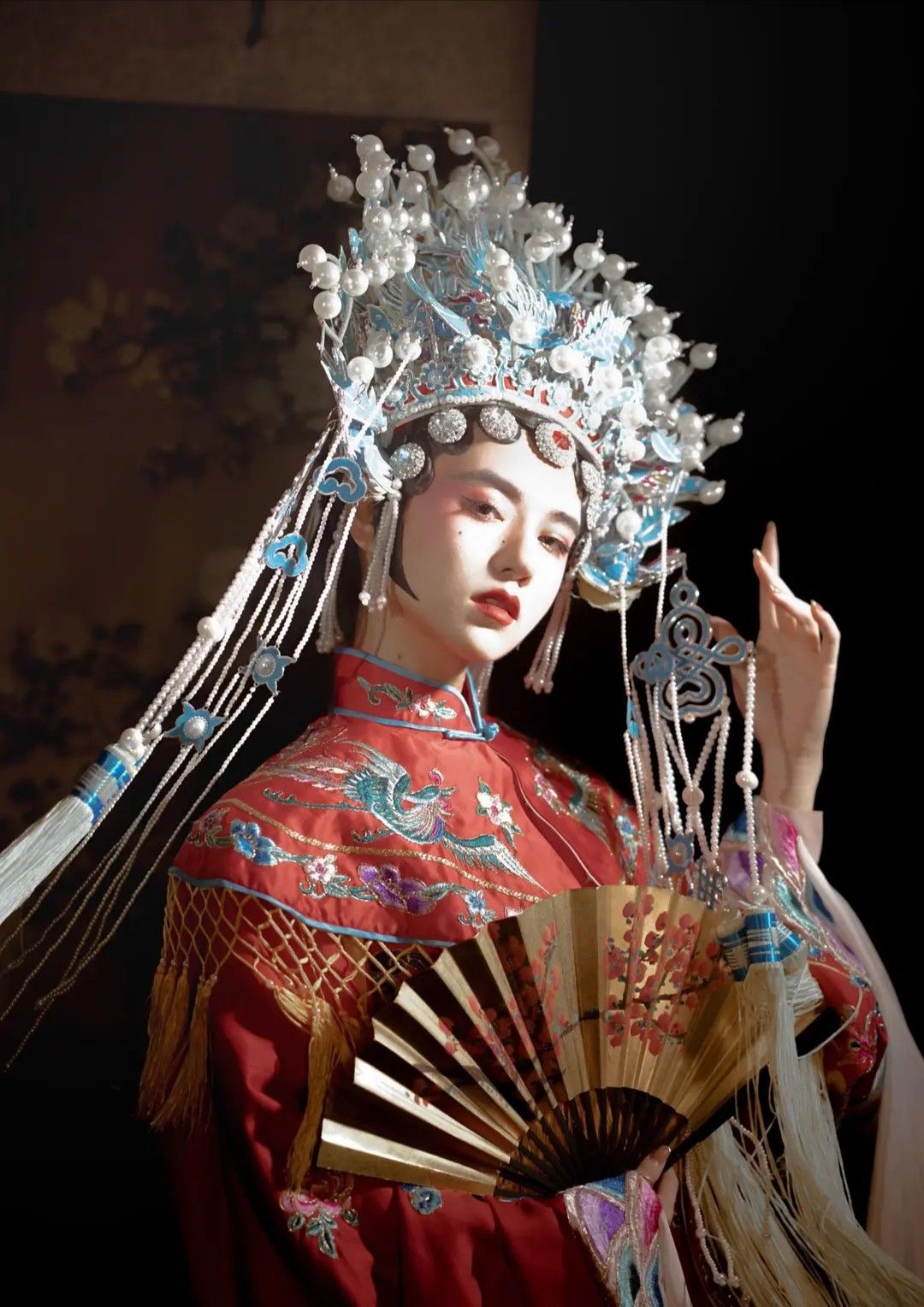 The Splendor of Red Cherry Blossom in Traditional Hanfu Fashion The Splendor of Red Cherry Blossom in Traditional Hanfu Fashion