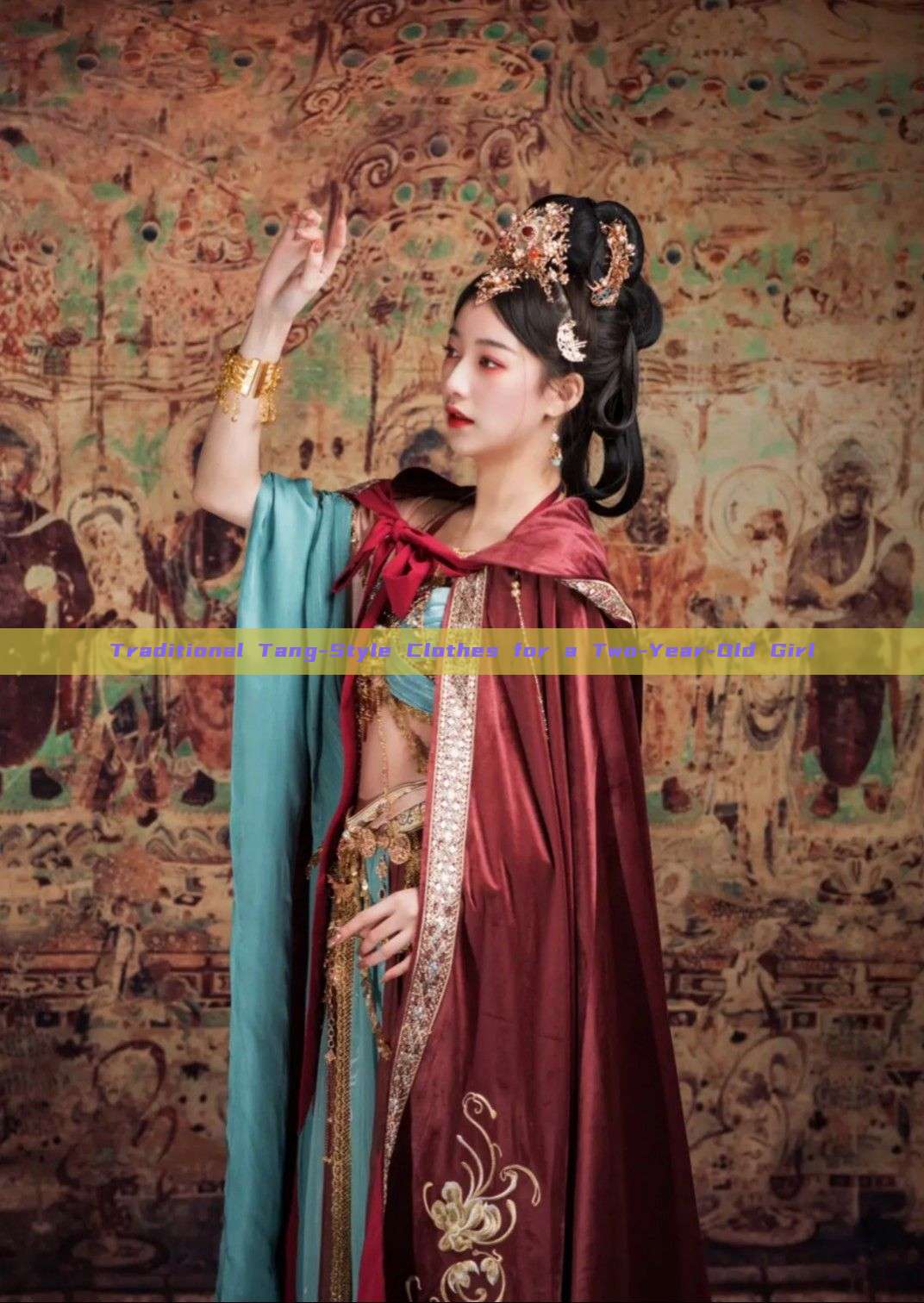 Traditional Tang-Style Clothes for a Two-Year-Old Girl Traditional Tang-Style Clothes for a Two-Year-Old Girl
