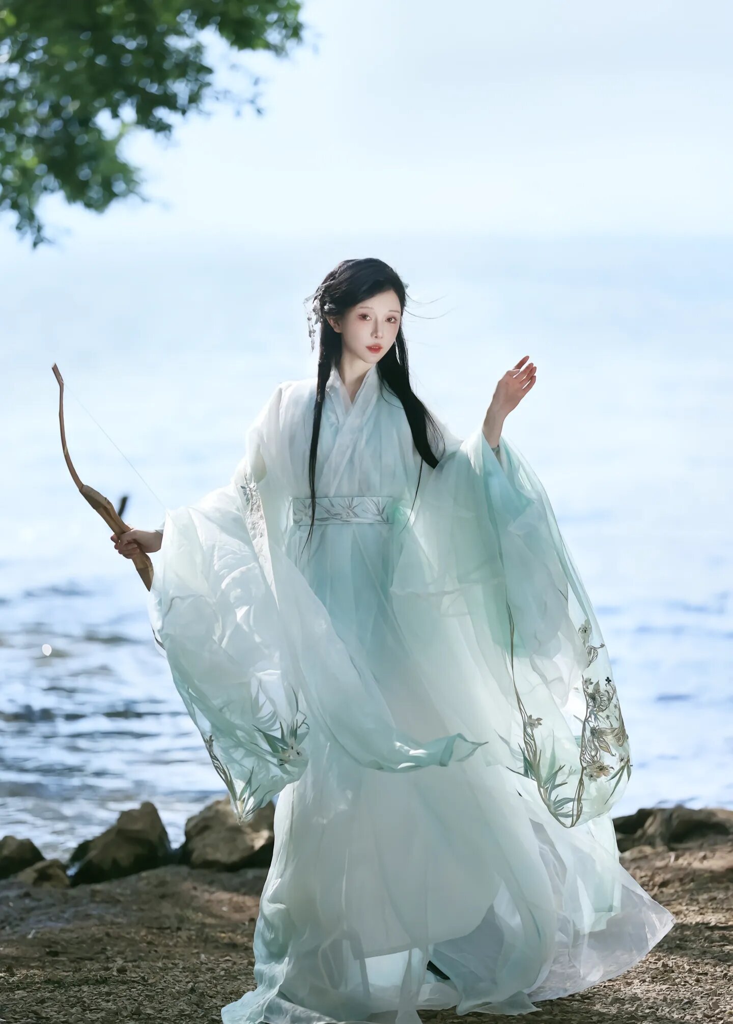 Traditional Elegance:A Two-Piece Hanfu Womens Ensemble Traditional Elegance:A Two-Piece Hanfu Womens Ensemble