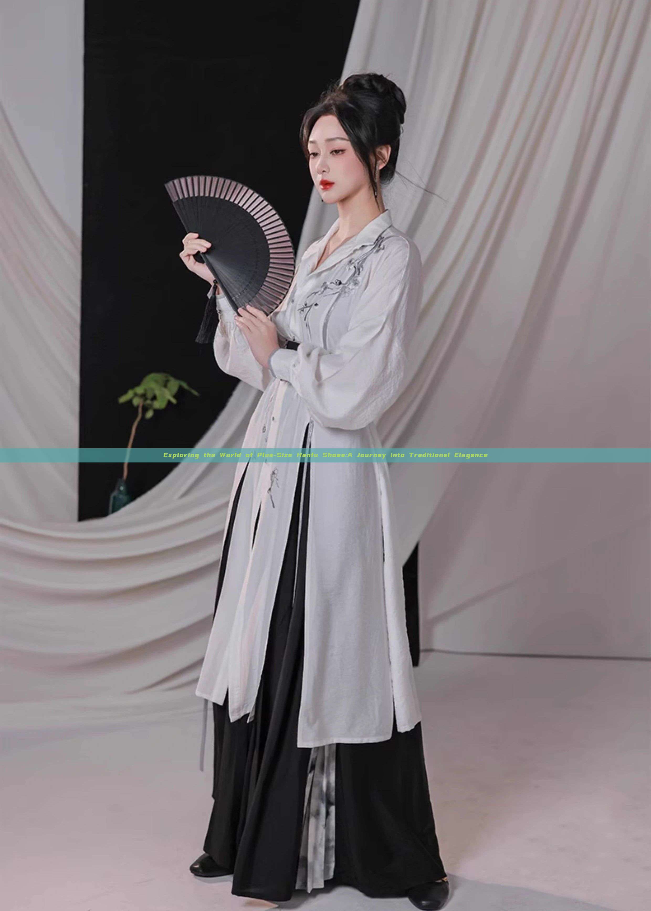 Exploring the World of Plus-Size Hanfu Shoes:A Journey into Traditional Elegance