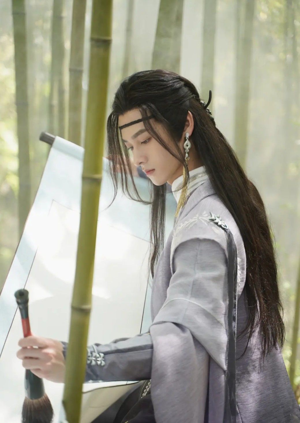 The Evolution of Traditional Hanfu Shoes:High Heels as a Modern Fusion