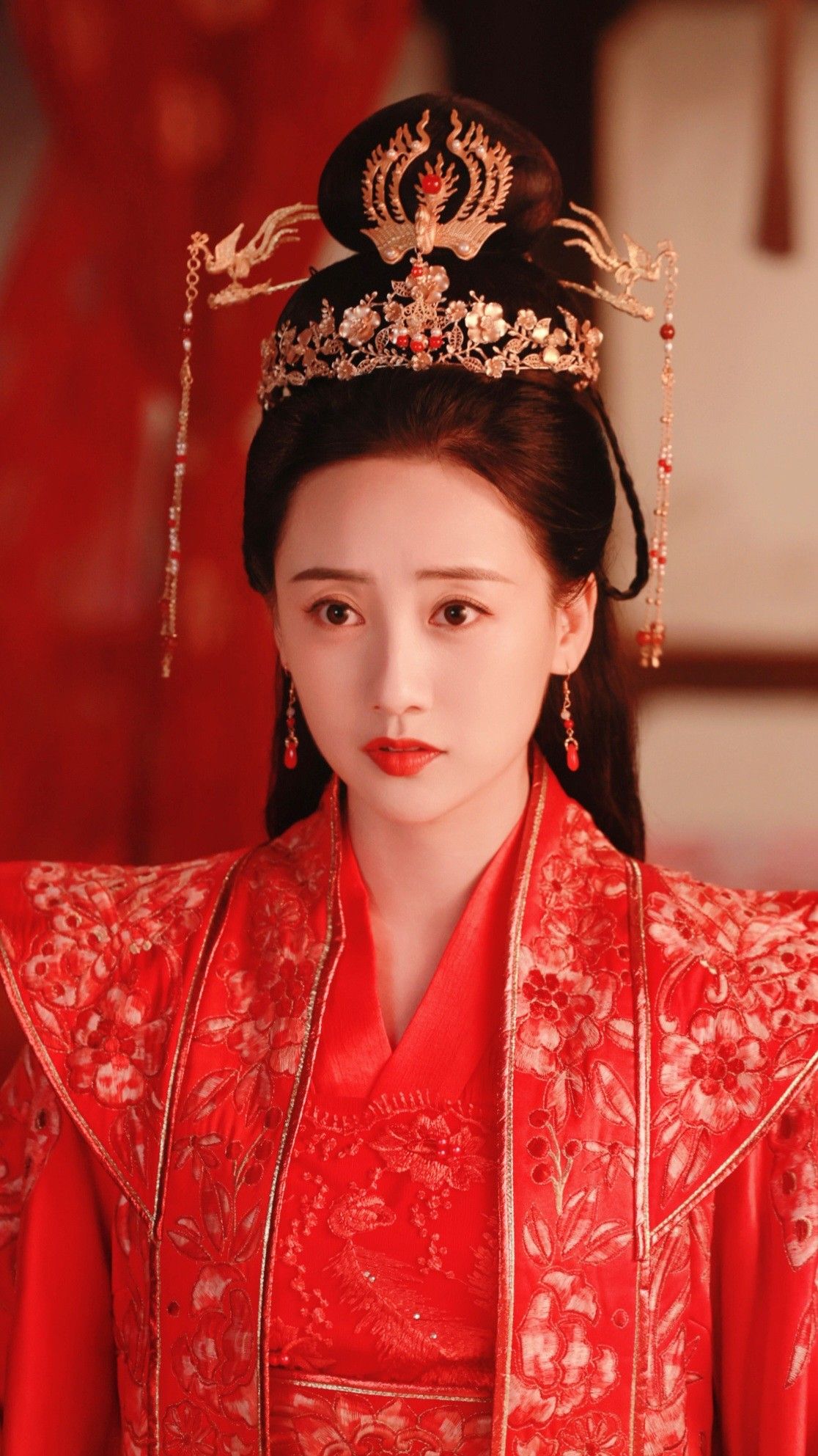 The Sword Dance of a Hanfu Girl:Unveiling the Splendor of Traditional Chinese Culture The Sword Dance of a Hanfu Girl:Unveiling the Splendor of Traditional Chinese Culture
