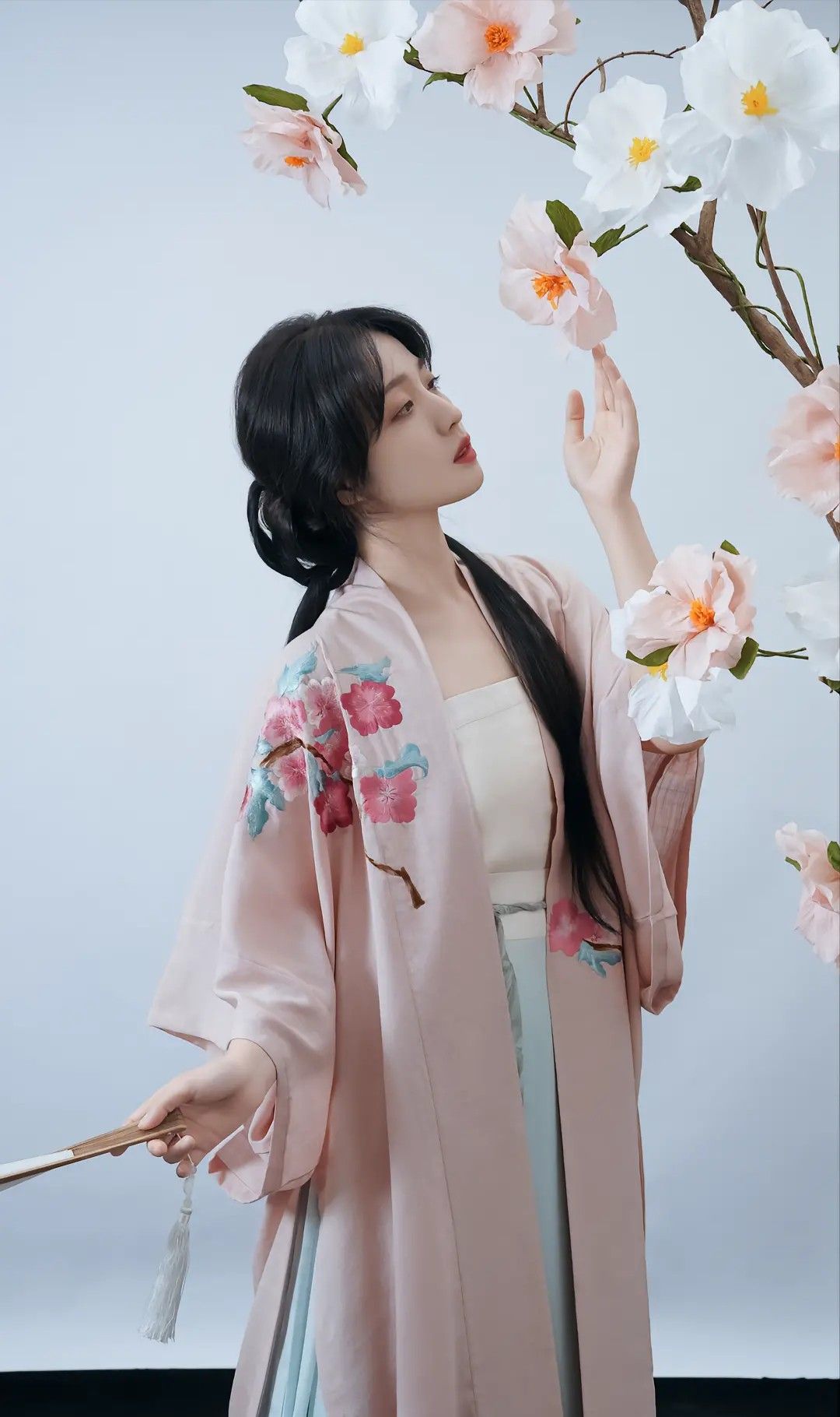 Traditional Tang-Style Womens Clothing:Embracing the Essence of Chinese Heritage