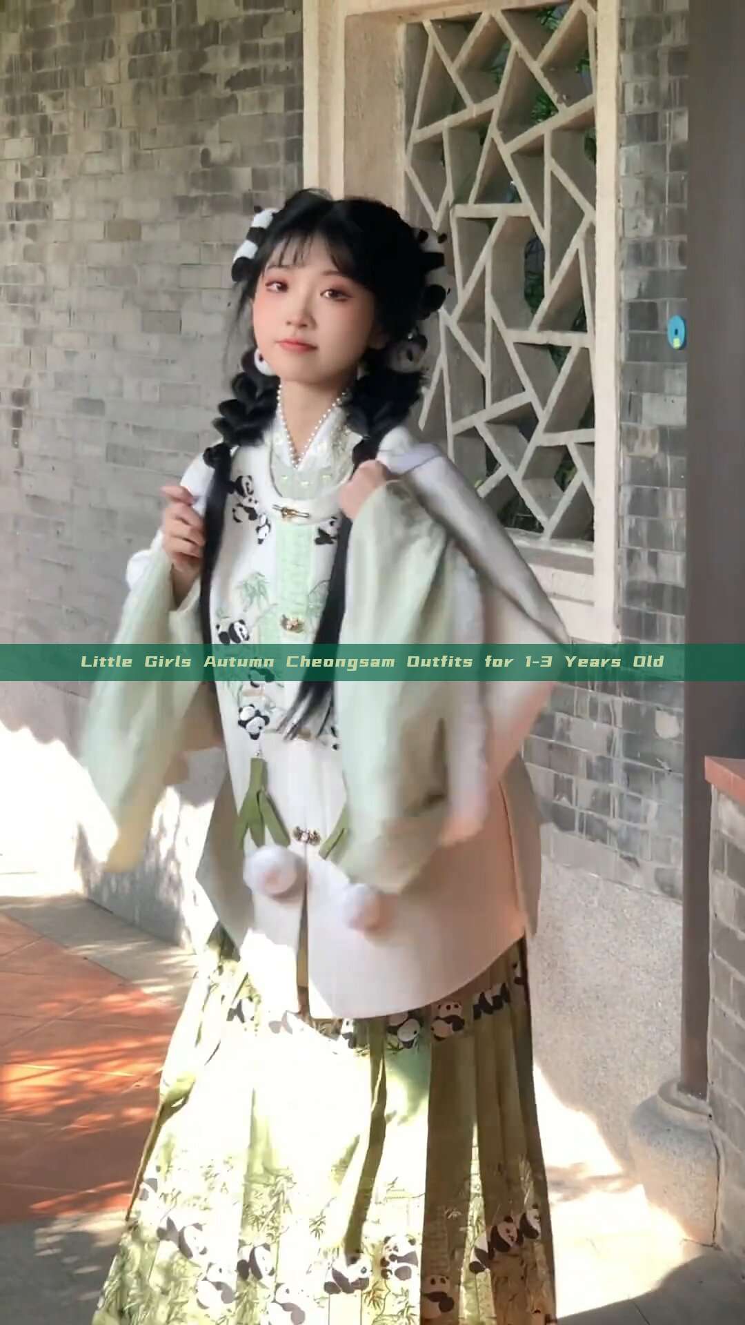 Little Girls Autumn Cheongsam Outfits for 1-3 Years Old Little Girls Autumn Cheongsam Outfits for 1-3 Years Old