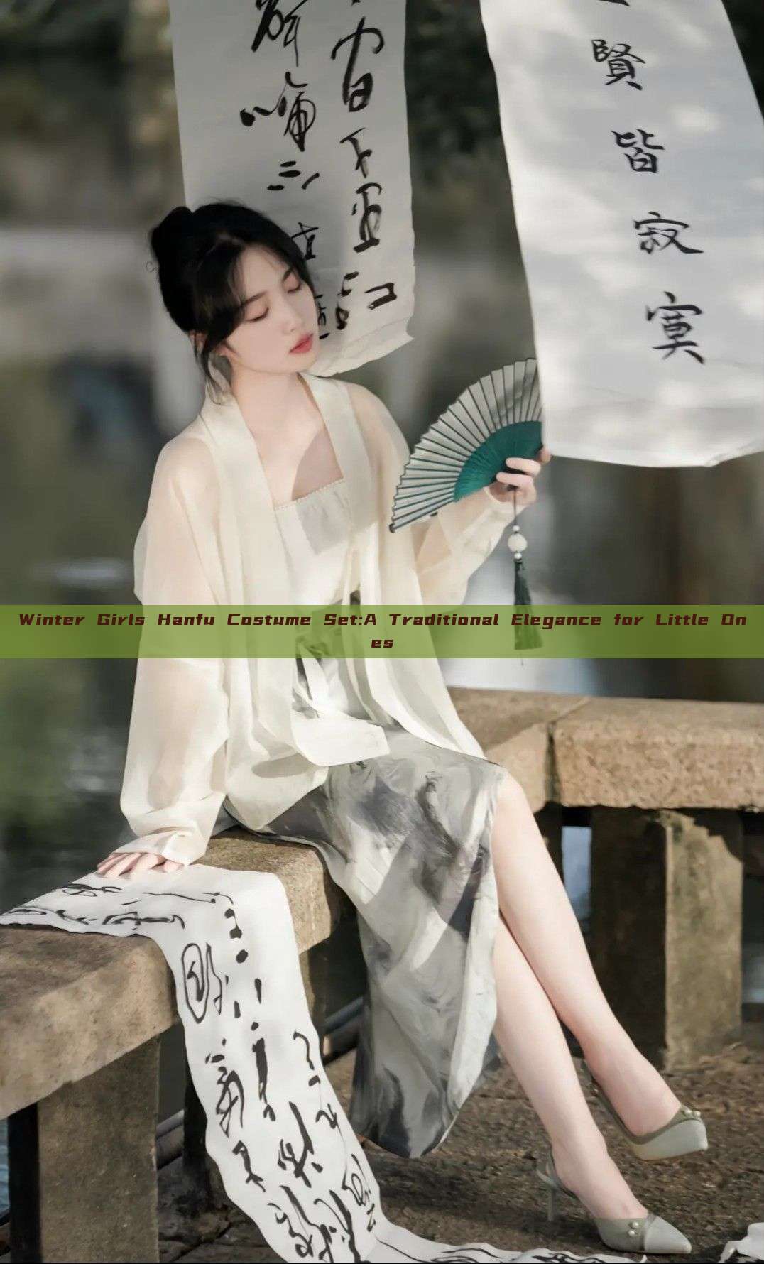 Winter Girls Hanfu Costume Set:A Traditional Elegance for Little Ones