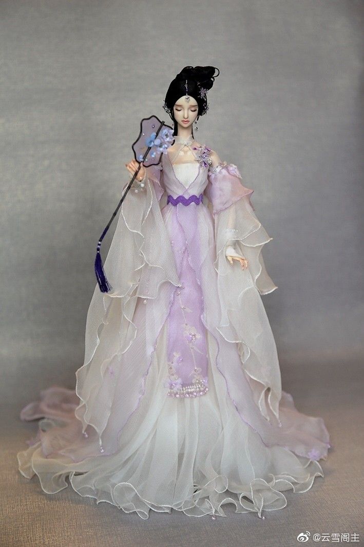 Double-Layered Hanfu Strappy Costume:A Blend of Traditional Elegance and Modern Charm Double-Layered Hanfu Strappy Costume:A Blend of Traditional Elegance and Modern Charm