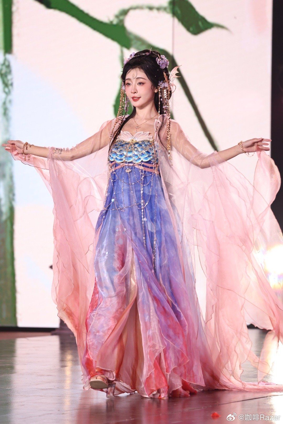 The Rise of Hanfu High Ponytail with Fake Hair Extensions