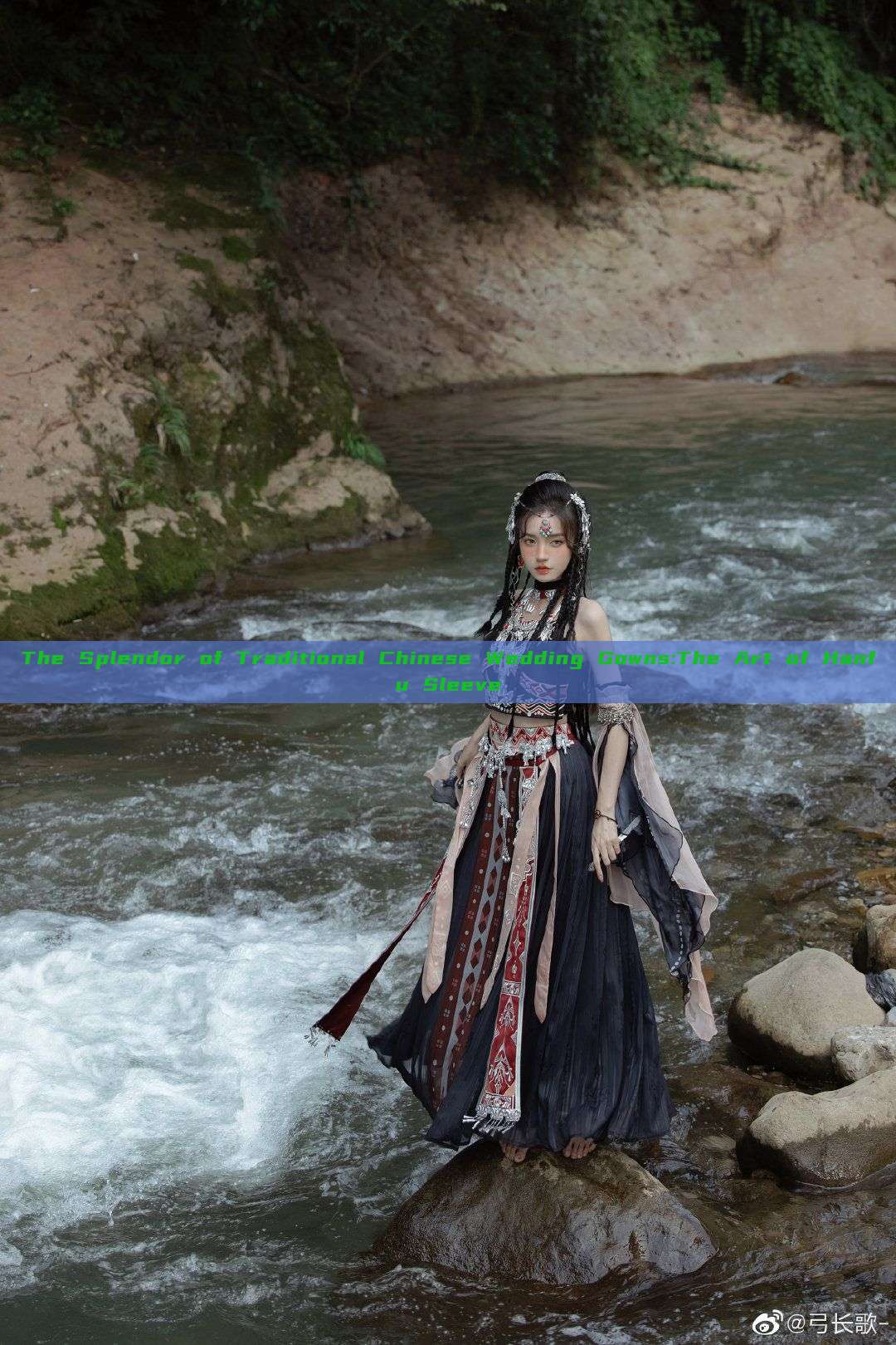 The Splendor of Traditional Chinese Wedding Gowns:The Art of Hanfu Sleeve