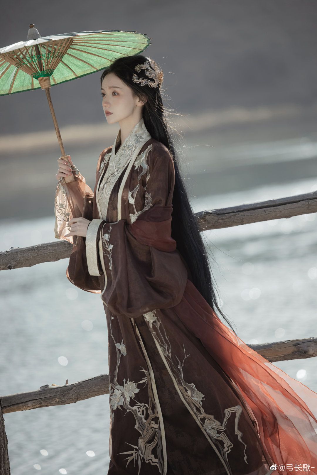 Ming-Style Hanfu for Girls:The Splendor of Traditional Chinese Fashion for Young Girls