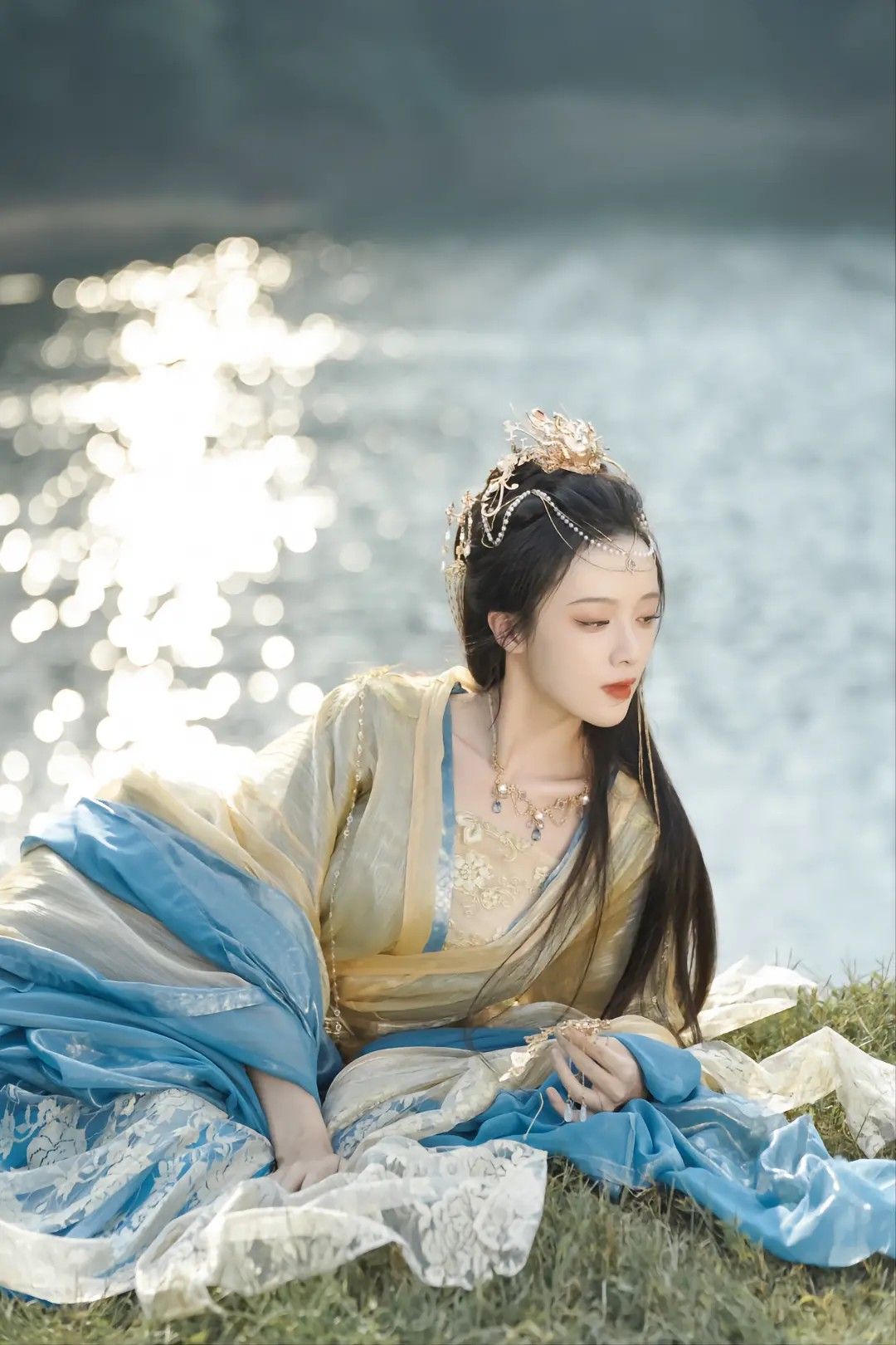 The Splendor of Jingyuns Dyed Creek Chiffon Skirt with Bleached Horseface Pattern The Splendor of Jingyuns Dyed Creek Chiffon Skirt with Bleached Horseface Pattern