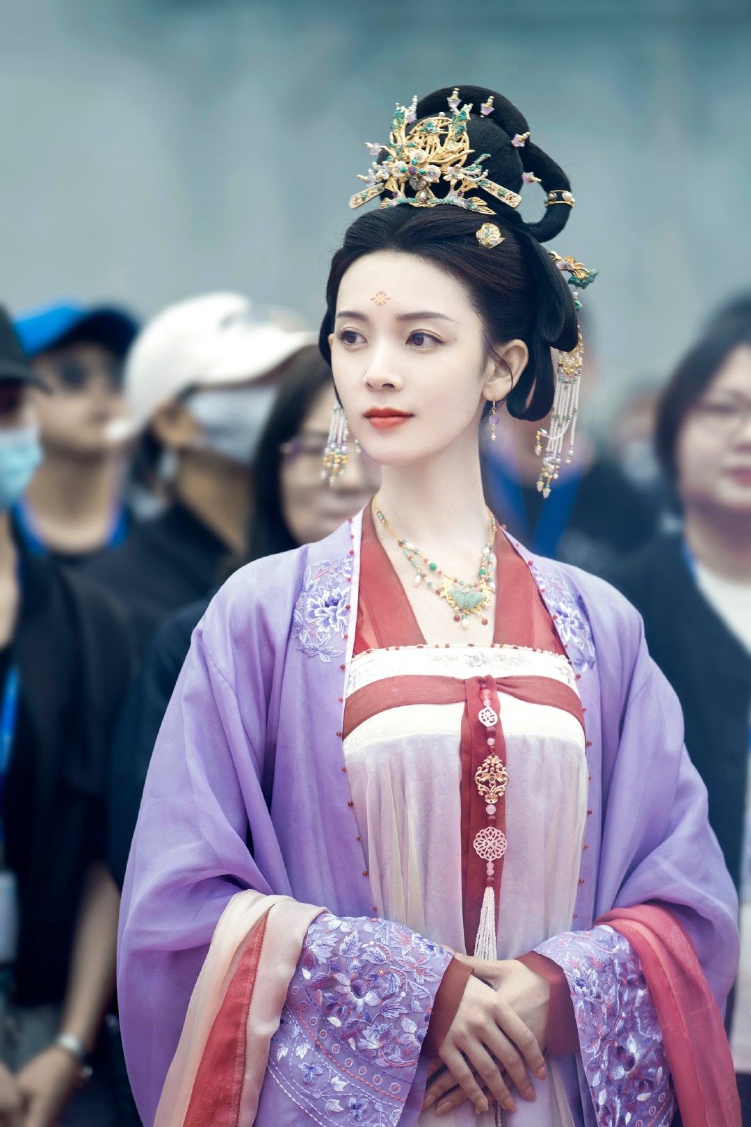 The Elegance of Cheongsam-Style Dress:A Blend of Tradition and Modernity The Elegance of Cheongsam-Style Dress:A Blend of Tradition and Modernity