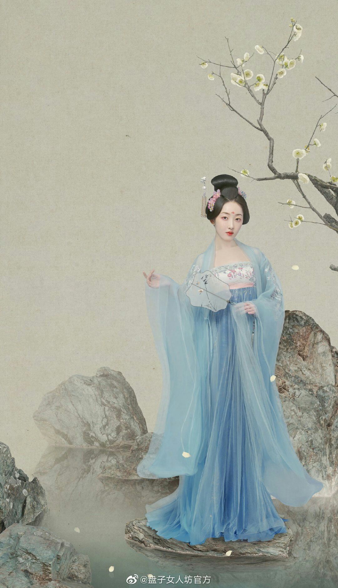The Evolution of Hanfu Forehead Decorations:The Moxinfenzhuis Charm The Evolution of Hanfu Forehead Decorations:The Moxinfenzhuis Charm